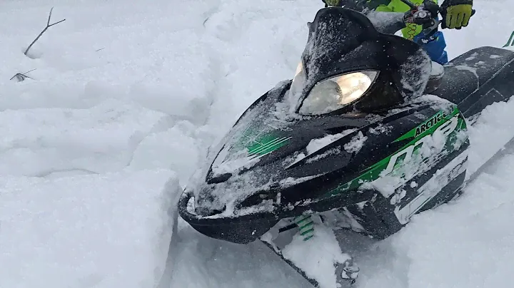снегоход arctic cat порвалась горная стропа