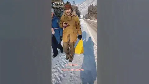 Горный Алтай. Чемал. Олени по улицам ходят...