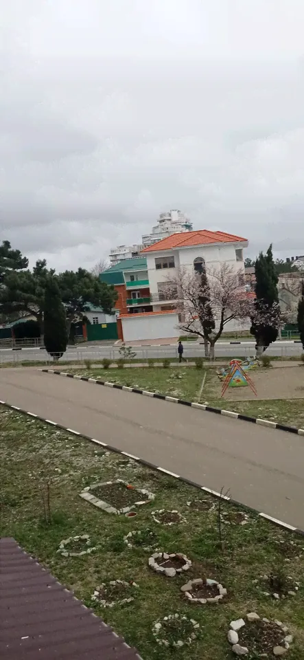 Продам однокомнатную квартиру 54.0 м² этаж 2/15 город Геленджик улица Горная 15а