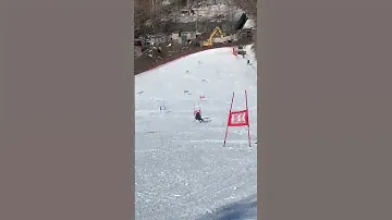 Giant slalom, training #alpineski #школаоксаныдегтяревой #горныелыжи #redbull #salomon #gs