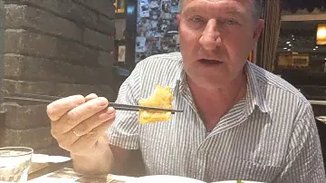 РЕСТОРАН В ХАРБИНЕ, ГДЕ ПРИДУМАЛИ МЯСО В КРАХМАЛЕ И КИСЛО-СЛАДКОМ СОУСЕ