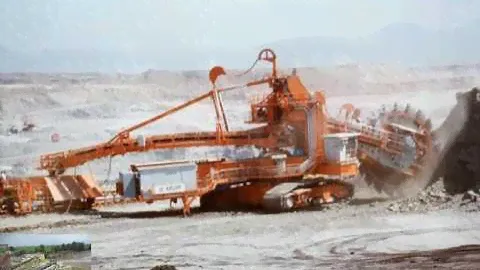 МЕЛЬНИЦА ДЛЯ ИЗМЕЛЬЧЕНИЯ ТВЕРДЫХ ПОРОД