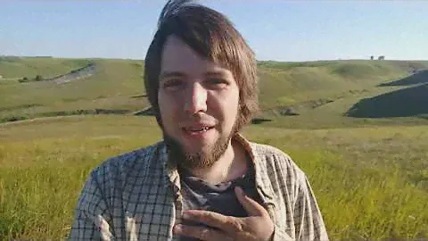 Белые пятна, зеленые холмы хоббитов