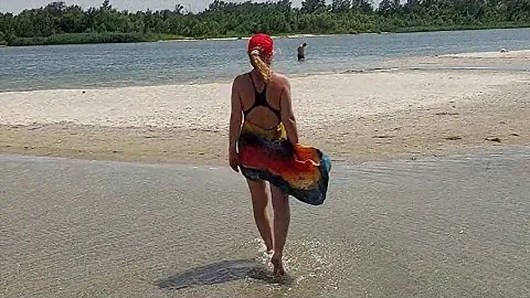 Отдых на берегу реки Дон. Станица Мелиховская Ростовской области.
