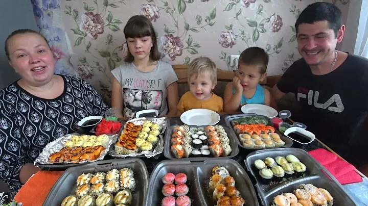 мукбанг роллы