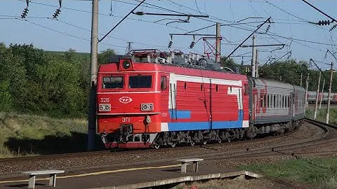 Поезда в окрестностях Саратова. Июль 2023 года.
