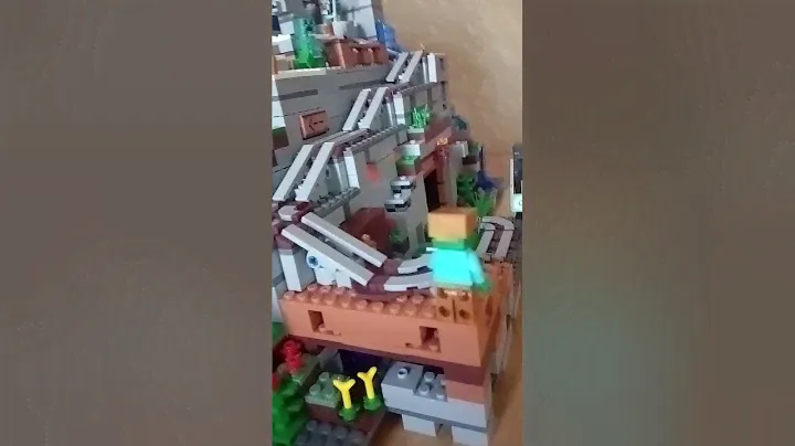 lego minecraft горная пещера обзор