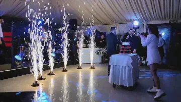 Холодные фонтаны на корпоратив в ресторане "Горный Ручей"