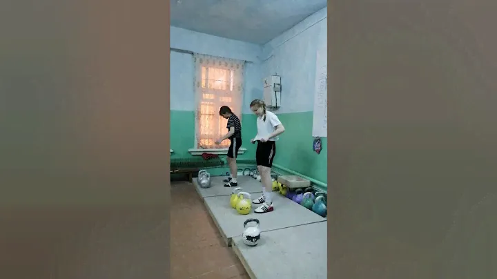 Гиревой спорт. Цикл девушки 14кг, 16кг:1мин.