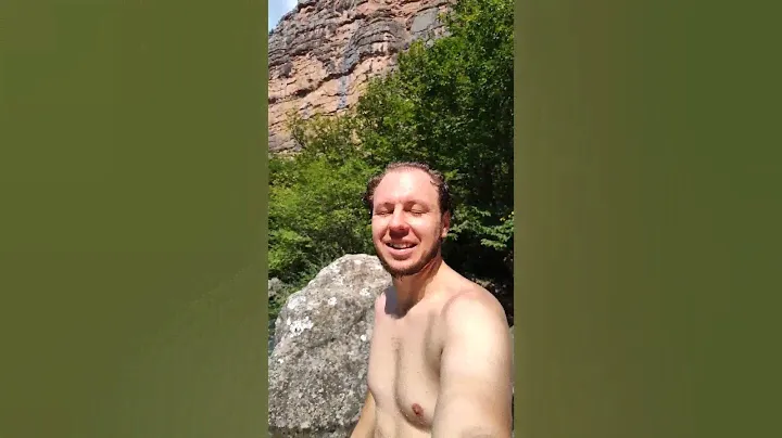 Горный источник вода 15° #видео #путешествие #вода #горы #природа