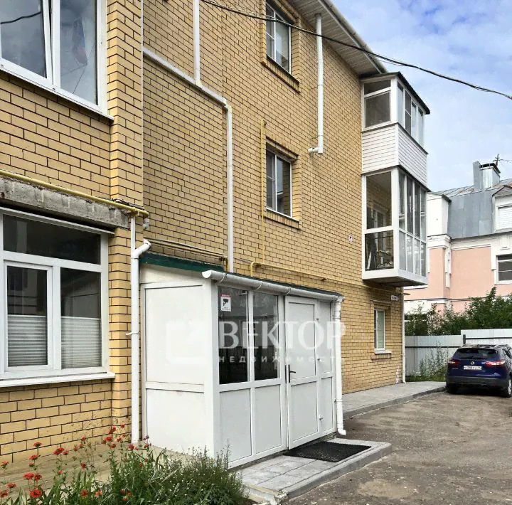 Продам квартиру вторичку 73.0 м² этаж 1/3 город Кострома улица Горная 15-3